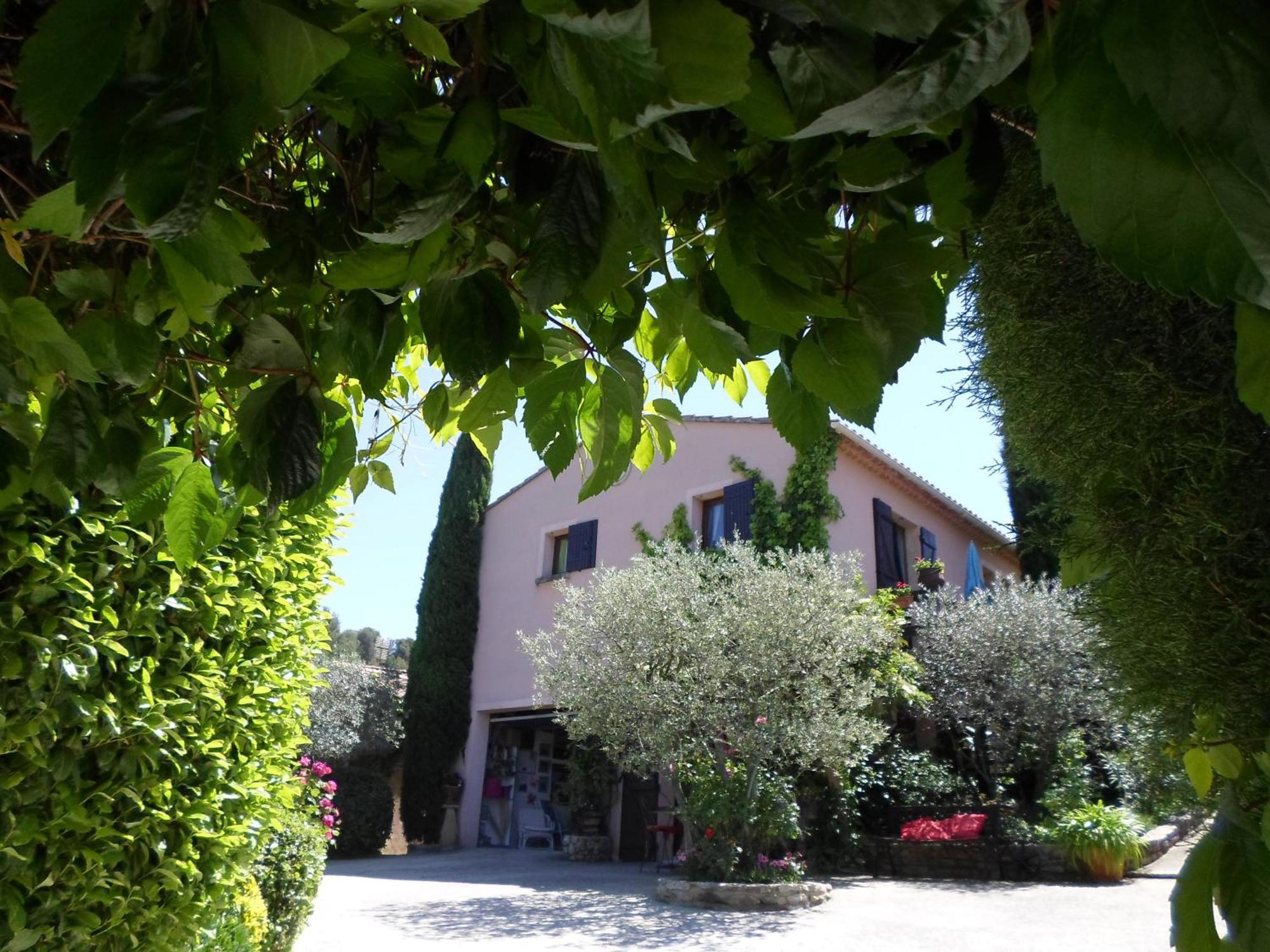 La Sapiniere -Chambres Climatisees Buisson Exteriör bild